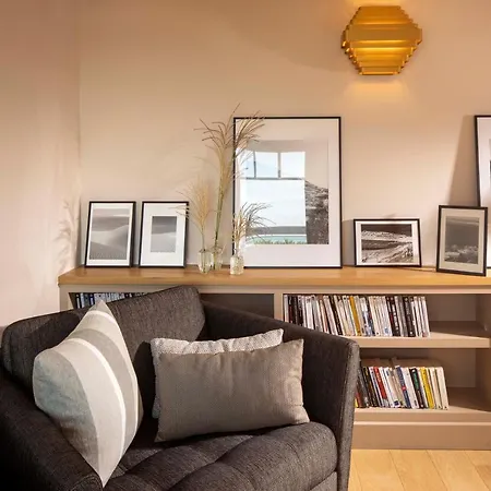Du Apartment *