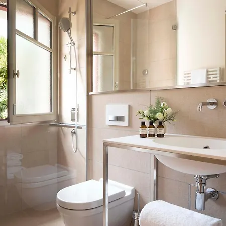 Du Διαμέρισμα *